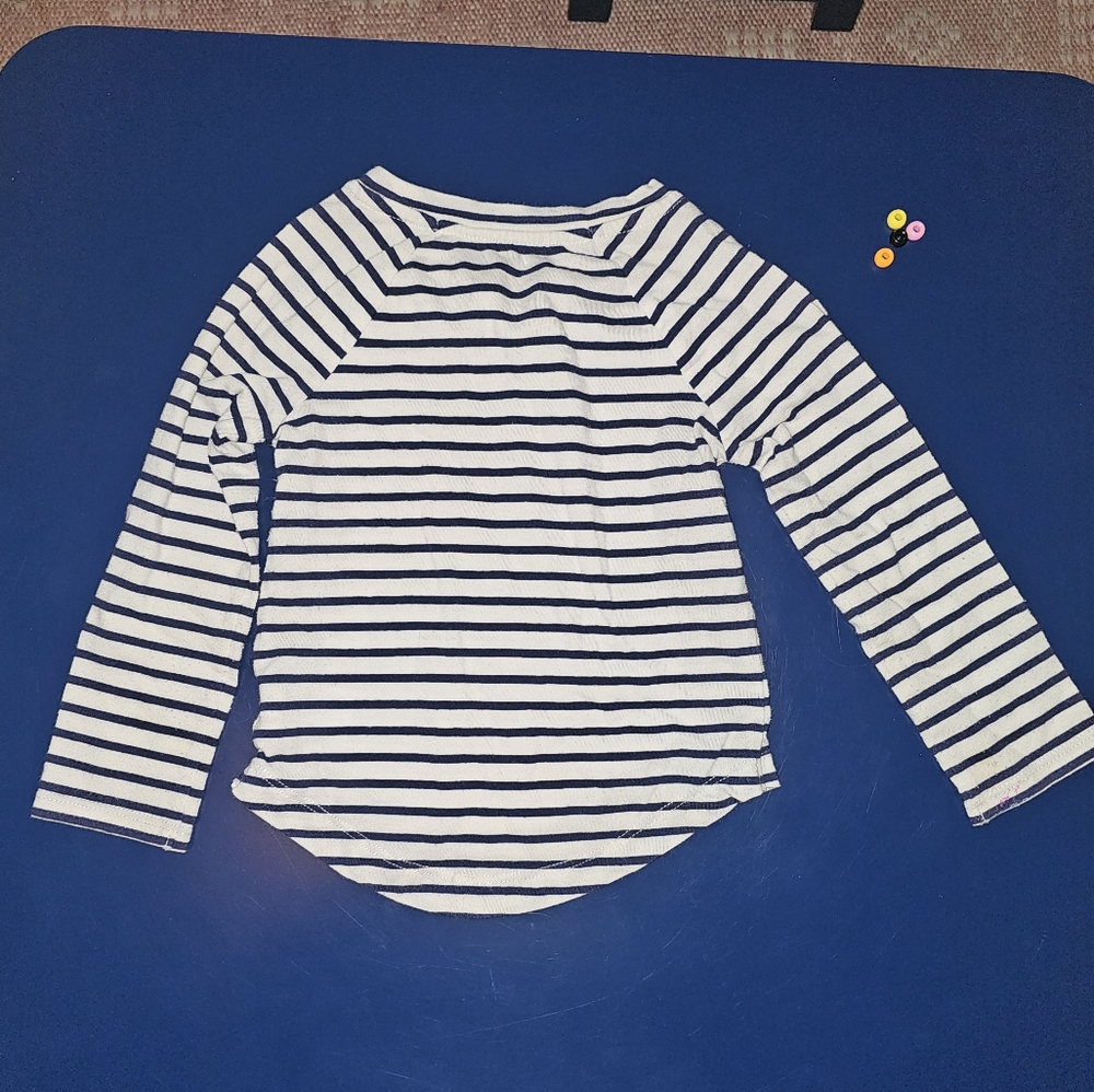 2t Shirt bundle - Picture 4 of 9